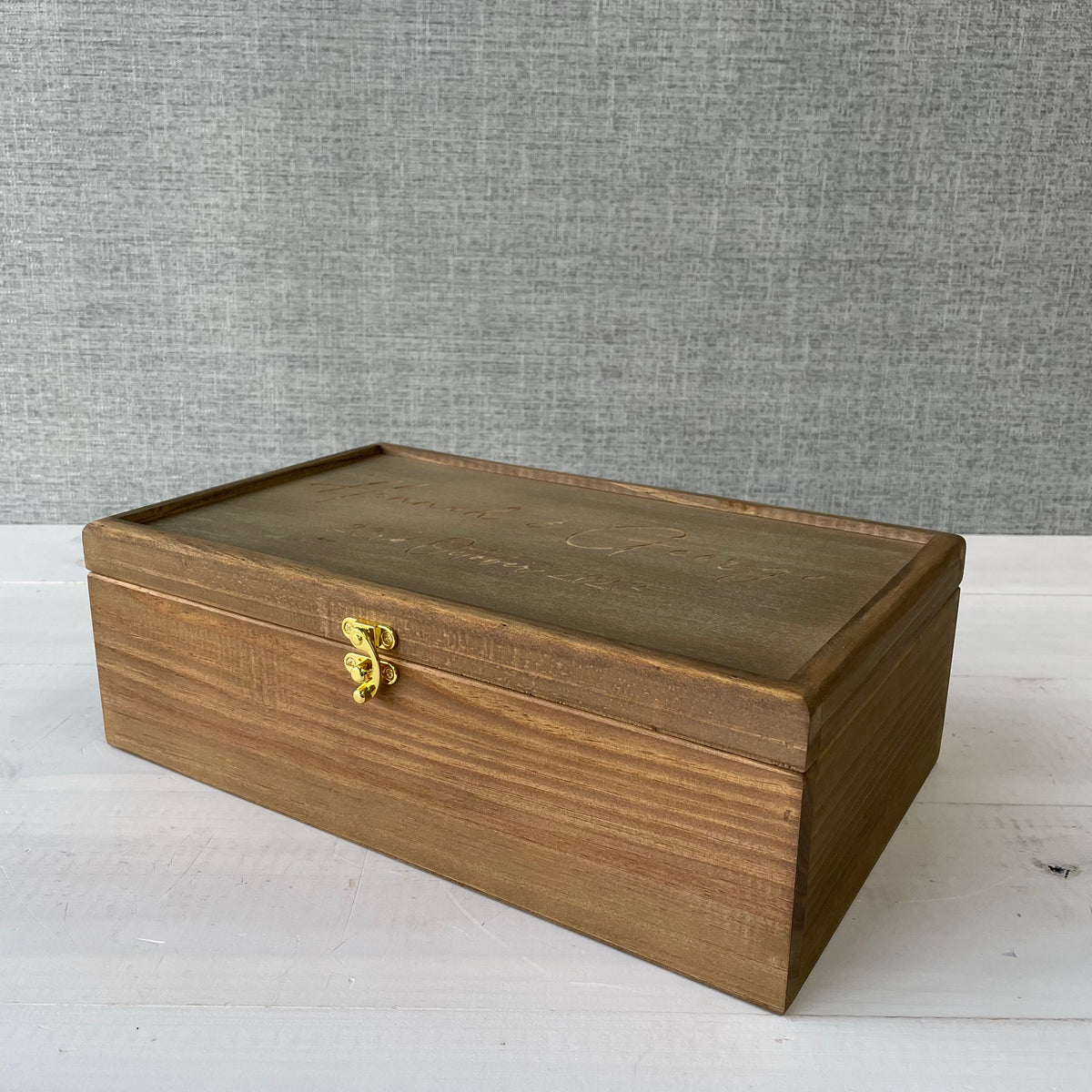 STAINED DOUBLE HINGED WINE BOX